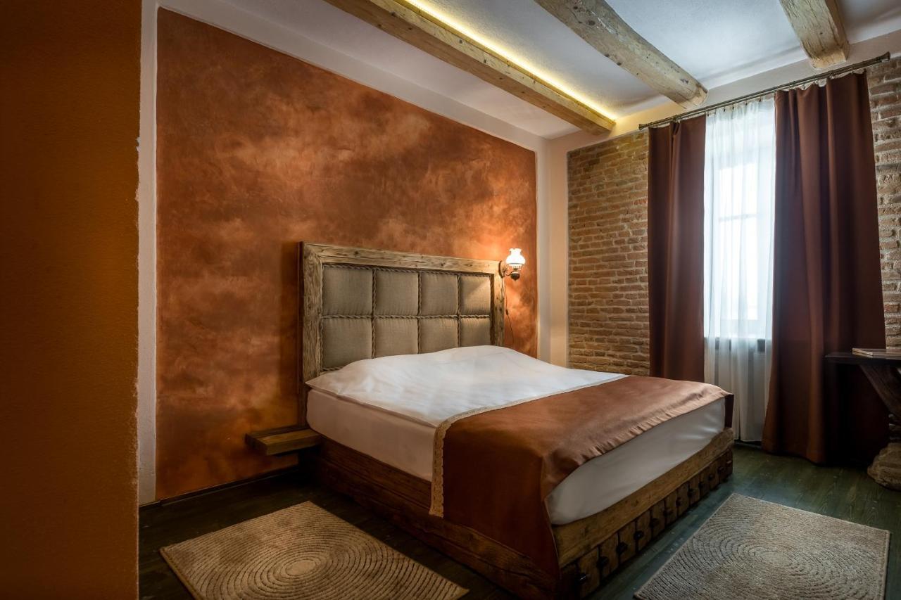 Castle Hotel Daniel Baraolt Экстерьер фото