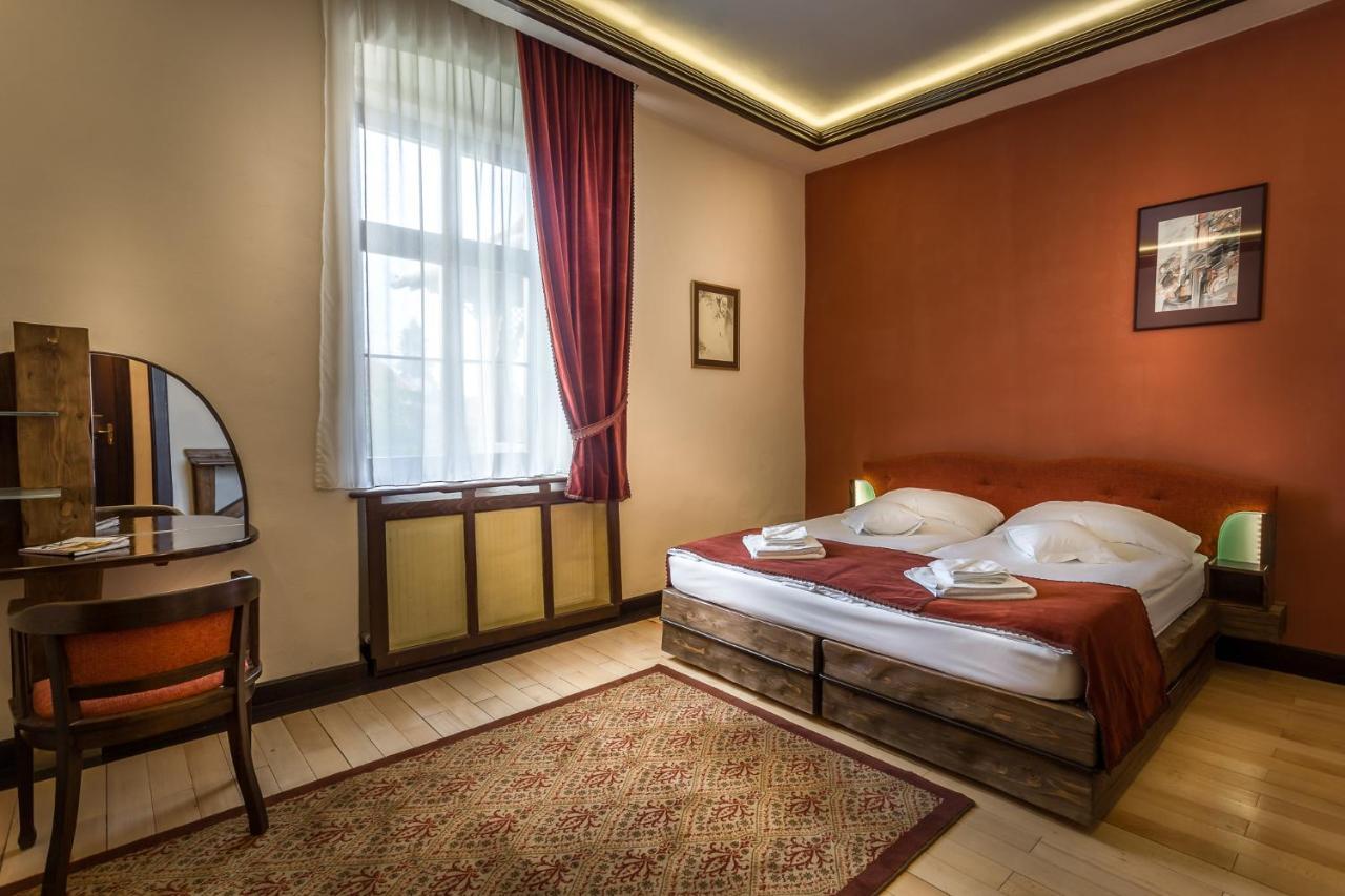 Castle Hotel Daniel Baraolt Экстерьер фото