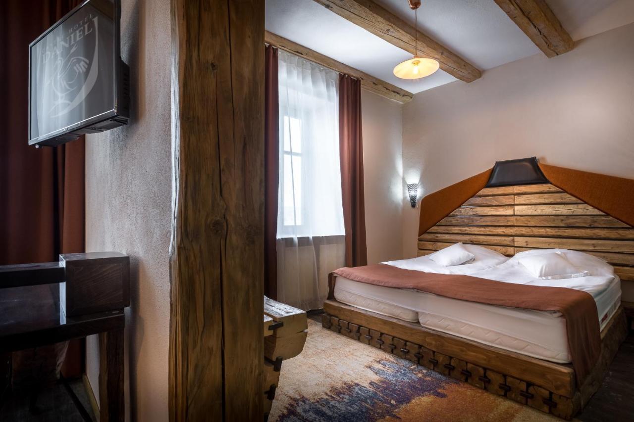 Castle Hotel Daniel Baraolt Экстерьер фото
