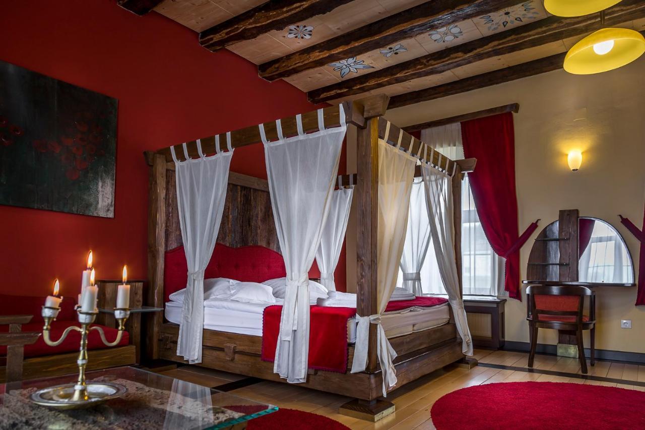 Castle Hotel Daniel Baraolt Экстерьер фото