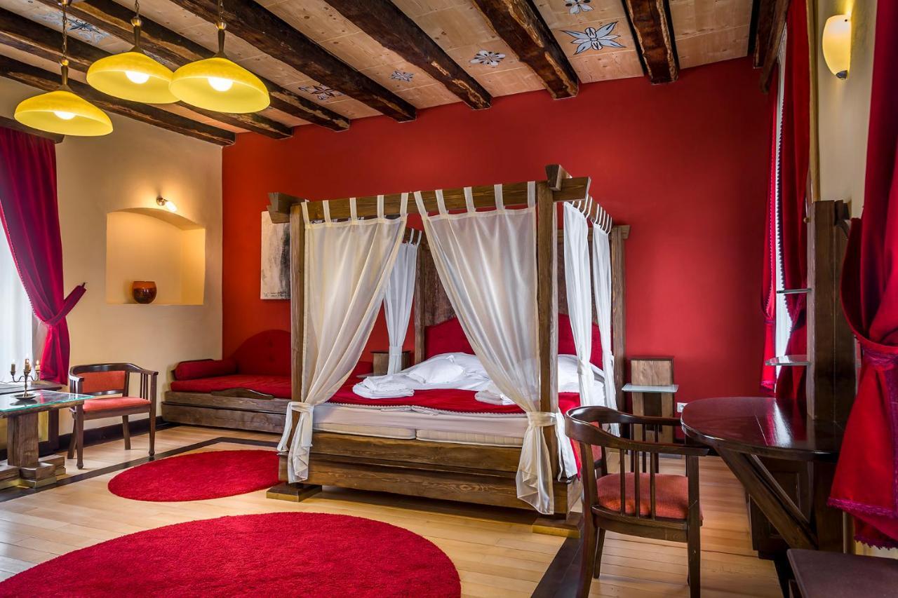 Castle Hotel Daniel Baraolt Экстерьер фото