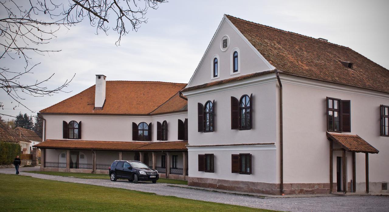 Castle Hotel Daniel Baraolt Экстерьер фото