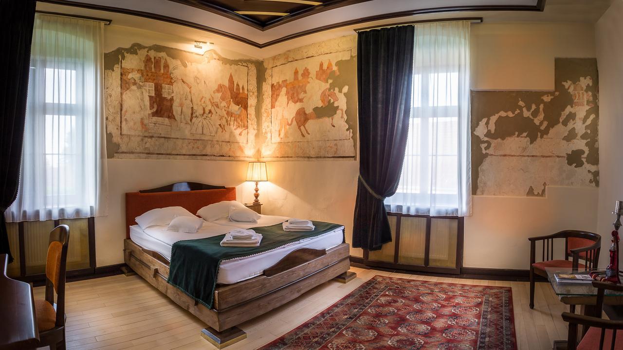Castle Hotel Daniel Baraolt Экстерьер фото