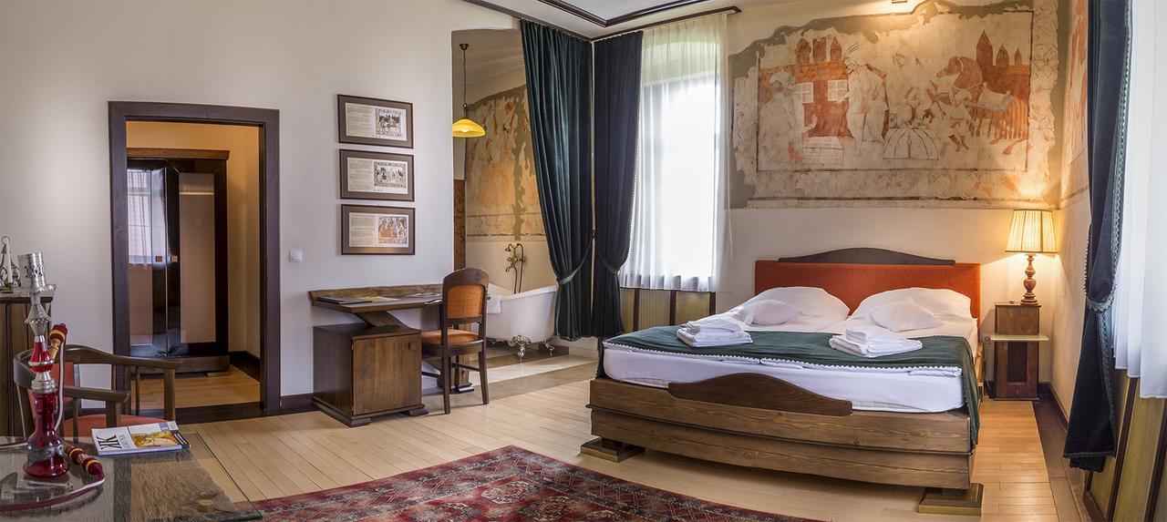 Castle Hotel Daniel Baraolt Экстерьер фото