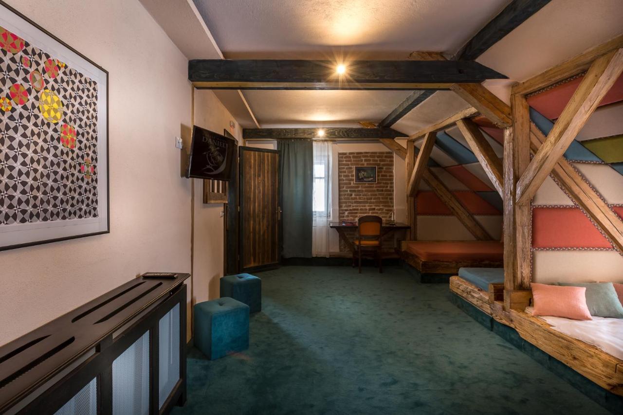 Castle Hotel Daniel Baraolt Экстерьер фото